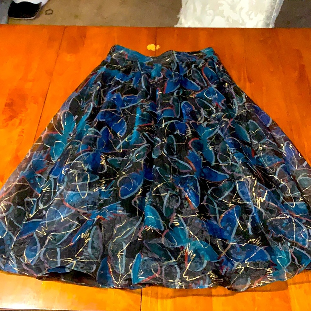 ✨Moulinette Rouge skirt✨ size 4
